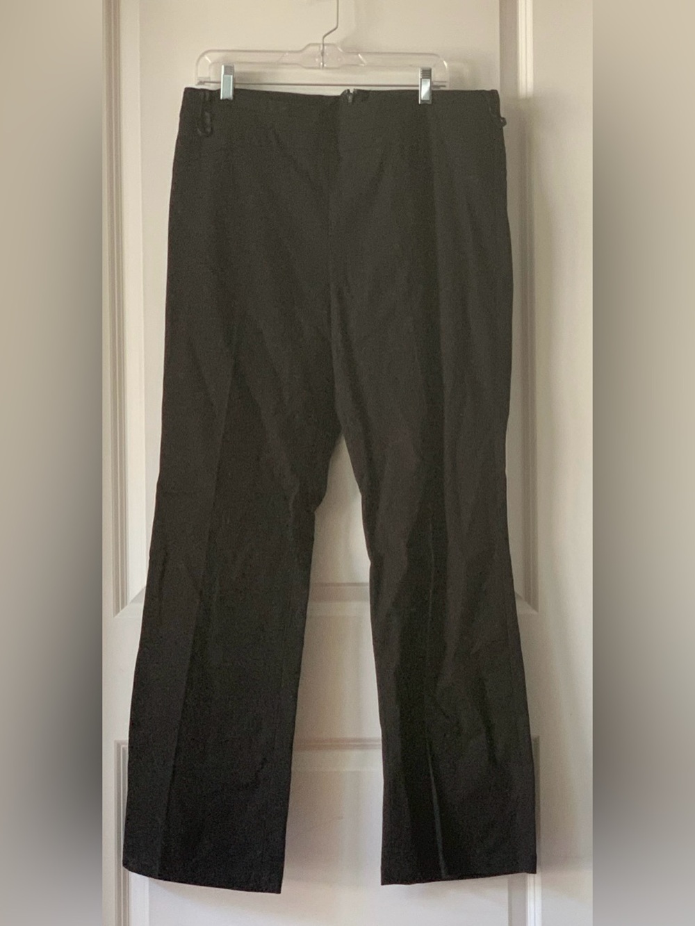 Gap Black Back-Zip Pant
